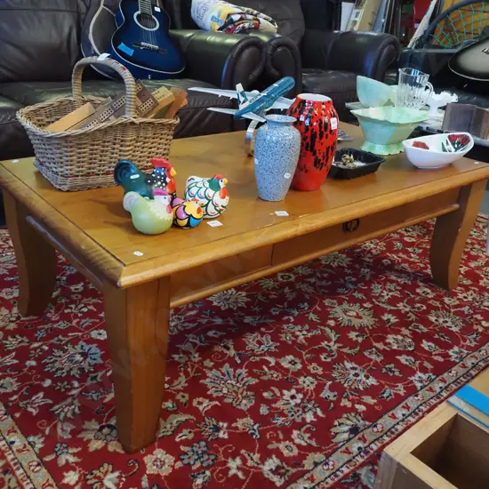 heavy pine coffee table H-440 W-1300 D-700