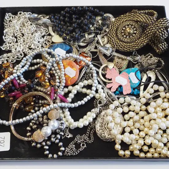 tray of costume jewellery