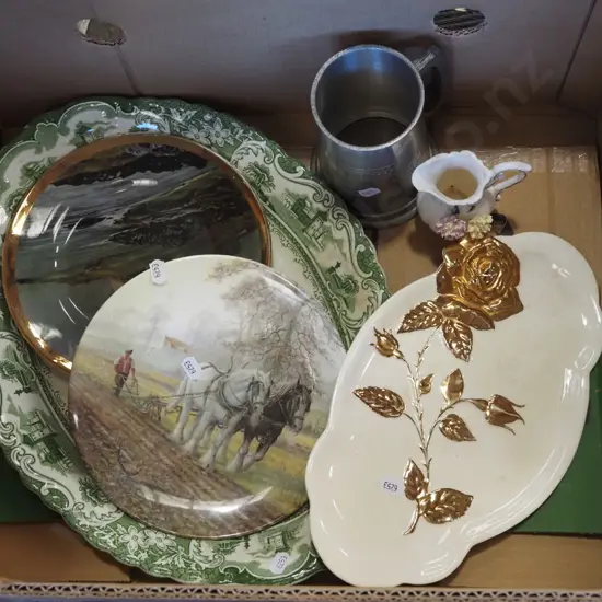 box; green ashet, tankard, cabinet plates etc