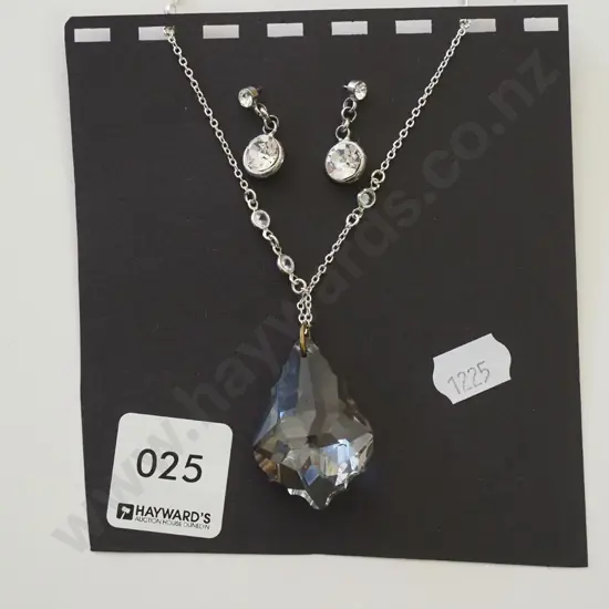 pendant and earring set