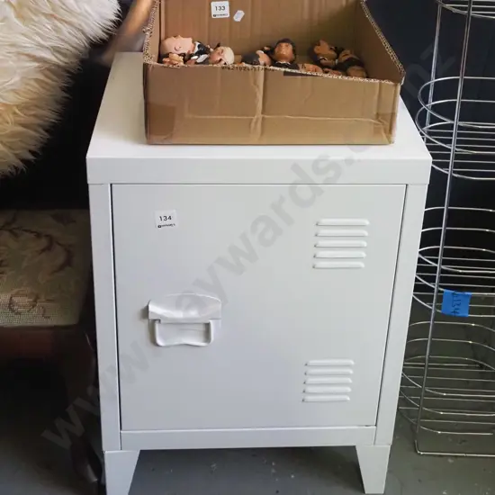 white metal single door cabinet H-570