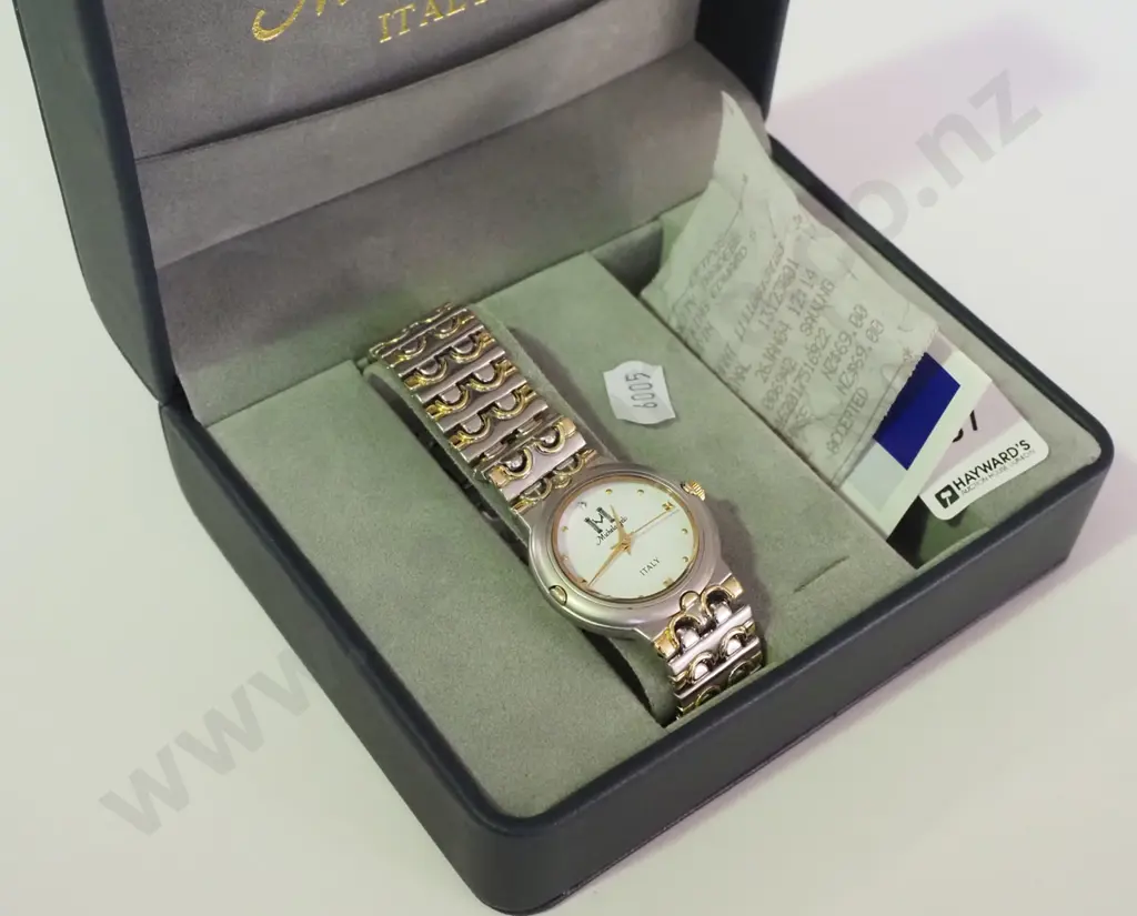 cased Michelangelo wristwatch Image 1++