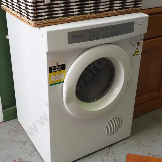 F&P  tumble dryer