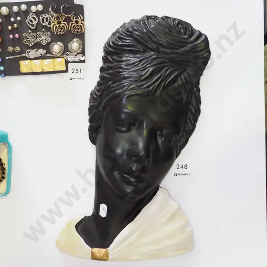 wall mounted female silhouette