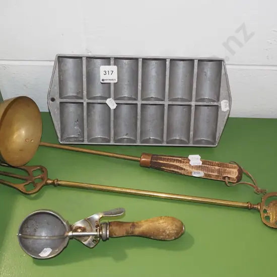 alloy gem iron, toast fork, ice cream scoop etc.