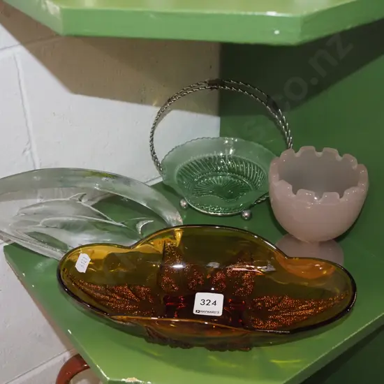 amber glass bowl, basket, golfer figurine, etc