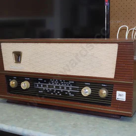 Pacemaker mantel radio