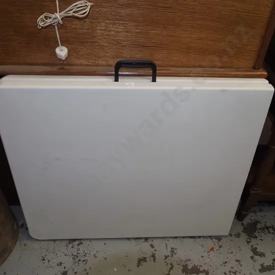 plastic fold in half trestle table