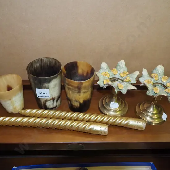 2x brass candlestick holders and candles, 3x animal horn cups
