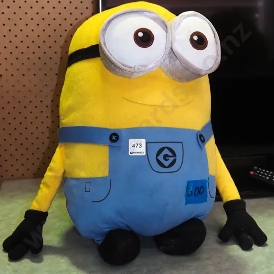 large Minion soft toy H-440