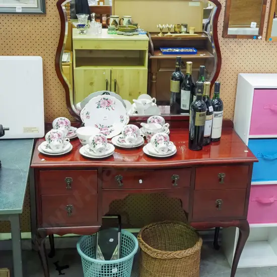 cab leg mahogany 5 drawer mirror back dresser  H-1550 W-1040 D-430