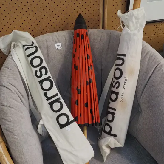 2x parasols in carry bags