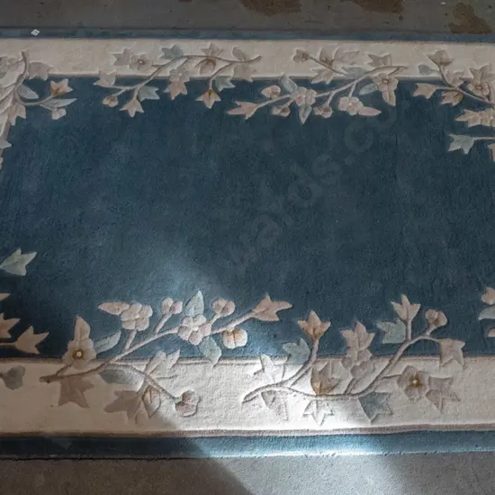 blue and cream floral patterned floor mat L-2180 W-1610