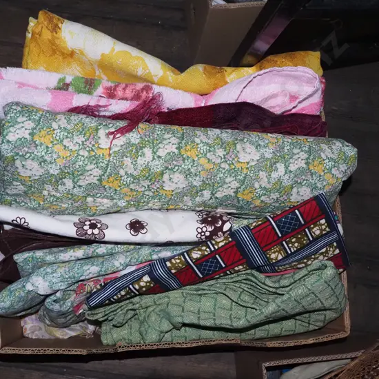 box; towels, tablecloths etc