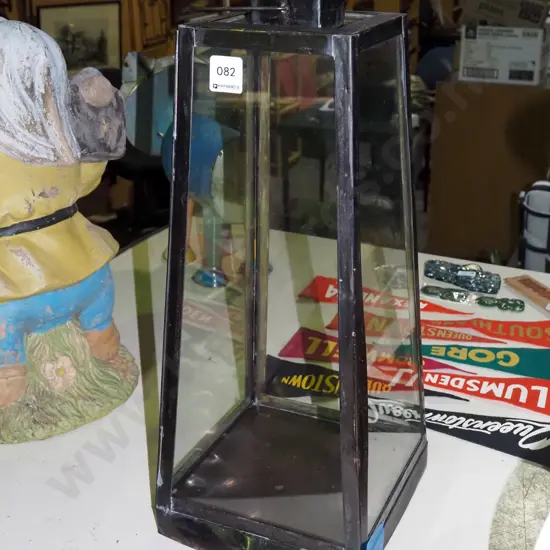 metal and glass candle lantern H-470