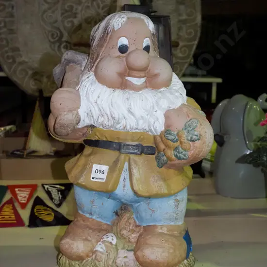 composite  garden gnome H-430