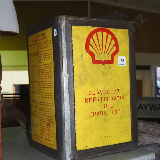 Shell oil can