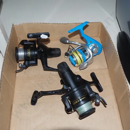 box of 3 fishing reels