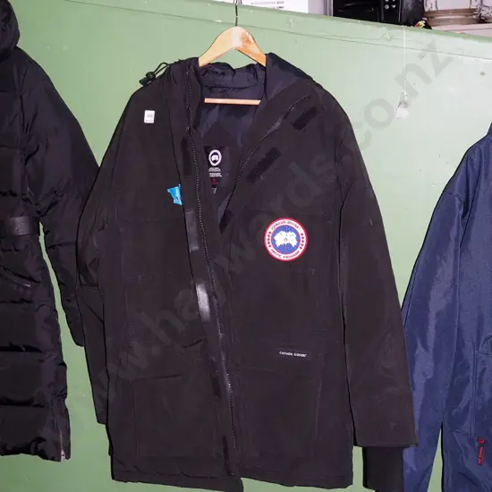 very warm black Canada Goose Arctic Program XXL as new jacket