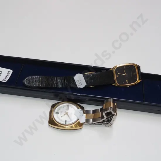 2x wristwatches