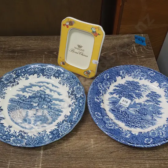 ceramic picture frame, 2x blue and white plates