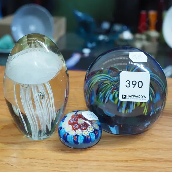 3x art glass paper weights