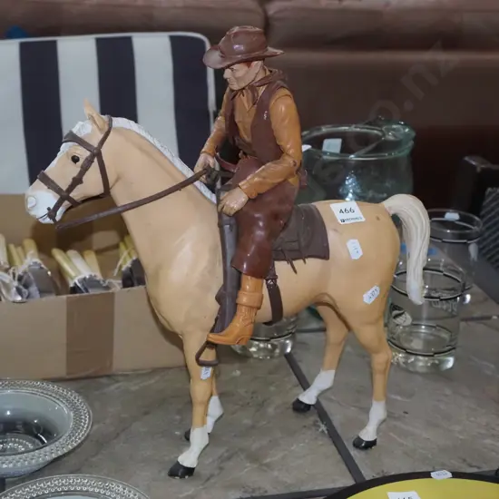 toy cowboy and horse - damage to one ear H-400