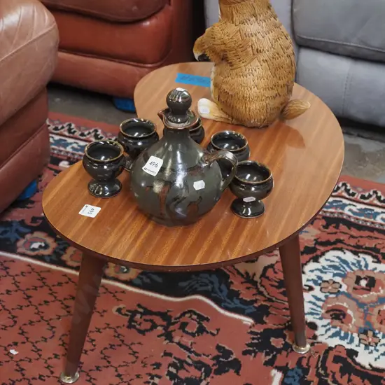 formica top kidney shaped table