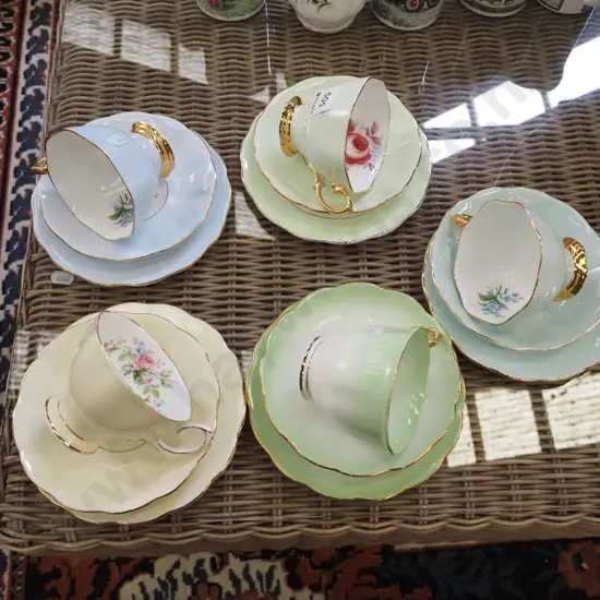 5x Royal Albert trios