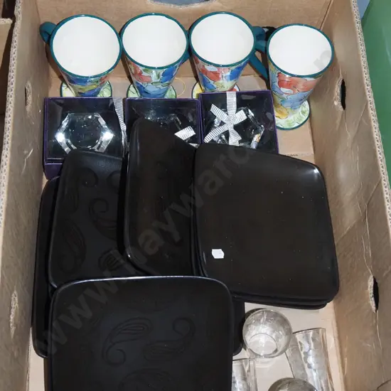box; coffee cups, tea candle holders, square plates etc