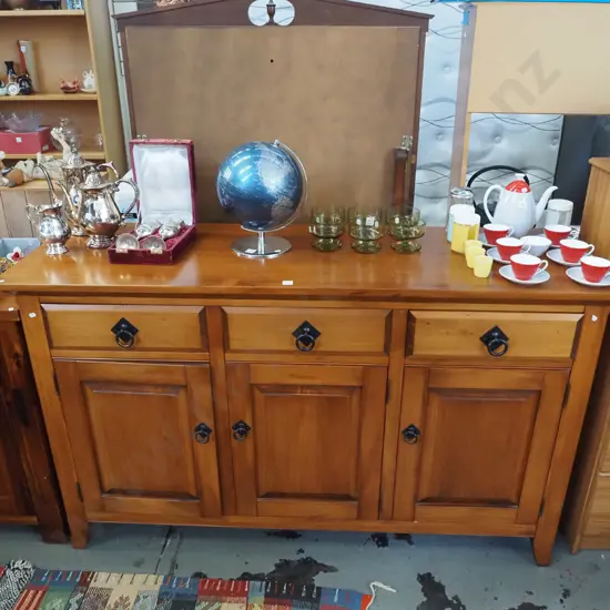 solid rimu and pine sideboard with 3 solid doors, 3 drawers, black drop metal handles 