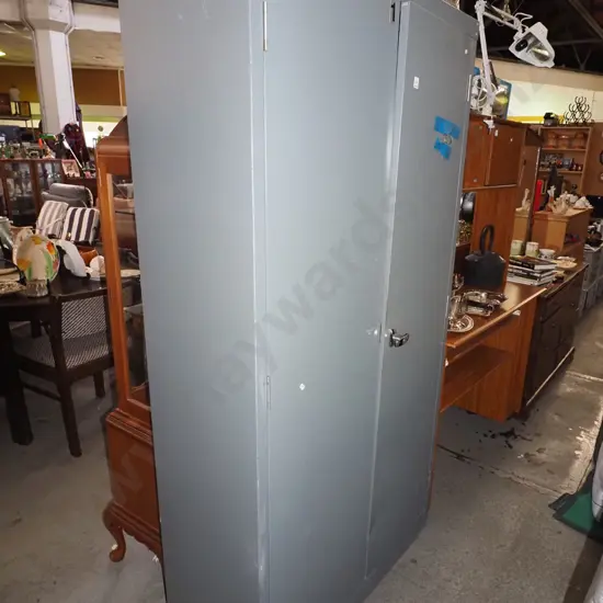 2 door metal cabinet - needs attention H-1830 W-920 D-410 Key in office