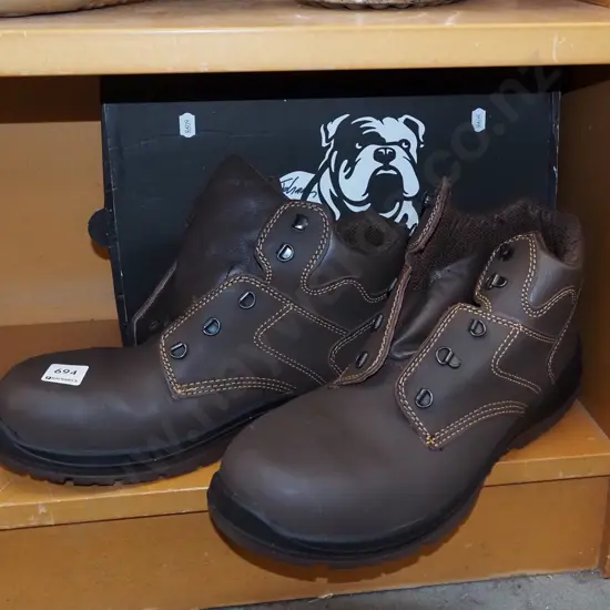pair of Bova size 11 steel cap boots