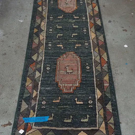 geometric patterned acrylic floor runner L-2300 W-680