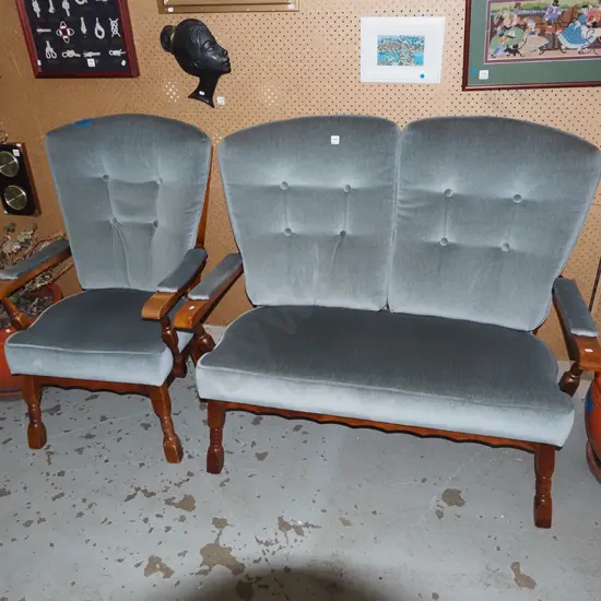 wood and deep buttoned 2 piece suite - 2 seater and single