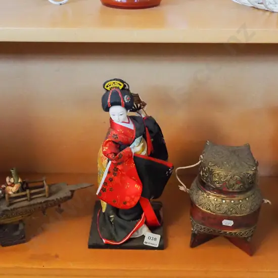 figurine, model ship, lacquer canister, wooden lidded canister