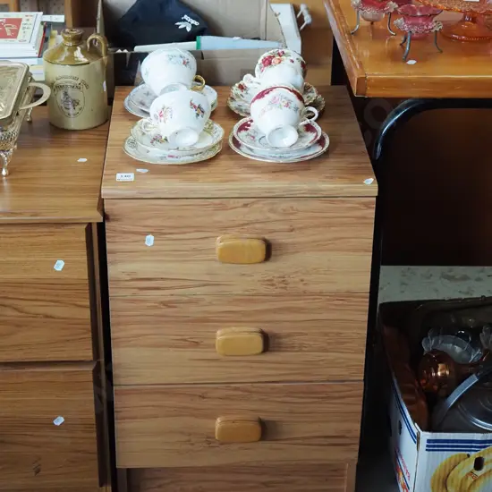 mdf faux wood veneer bedside cabinet