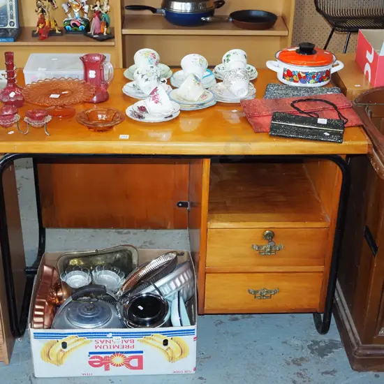 rimu 2 drawer study desk with lockable drawer - key in office H740 W1090 D630