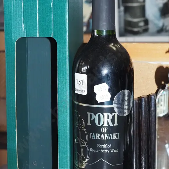bottle of Taranaki Fortified boysenberry wine