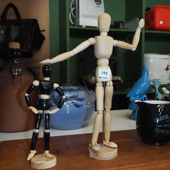 2x articulated wooden artist model H330