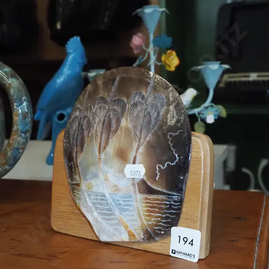 shell and wood table lamp H170