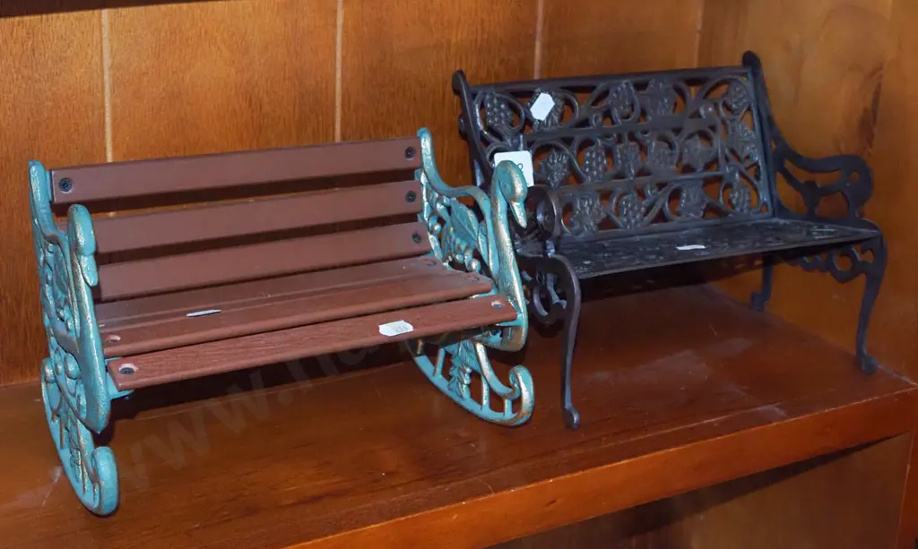 2x doll bench seats Image 1++