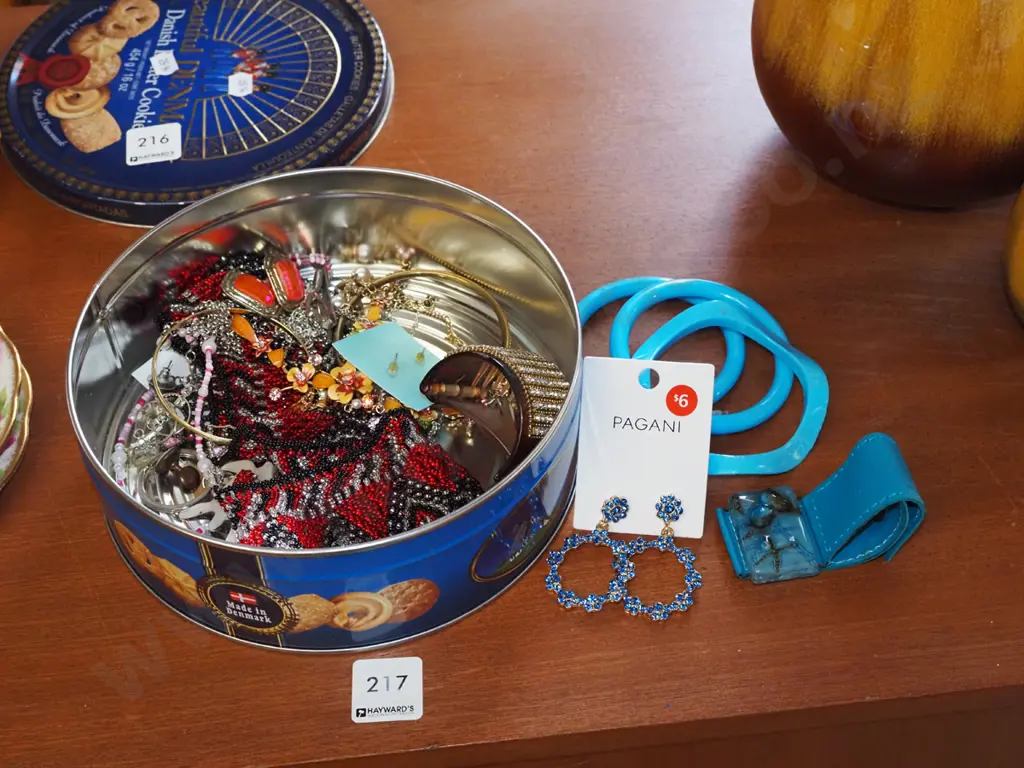 tin of costume jewellery Image 1++