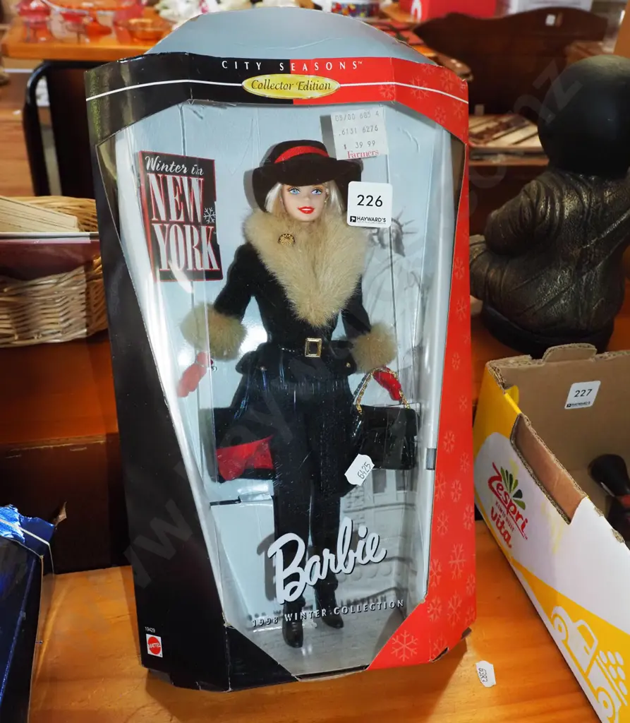Barbie Collector Edition City Seasons Winter Collection Image 1++