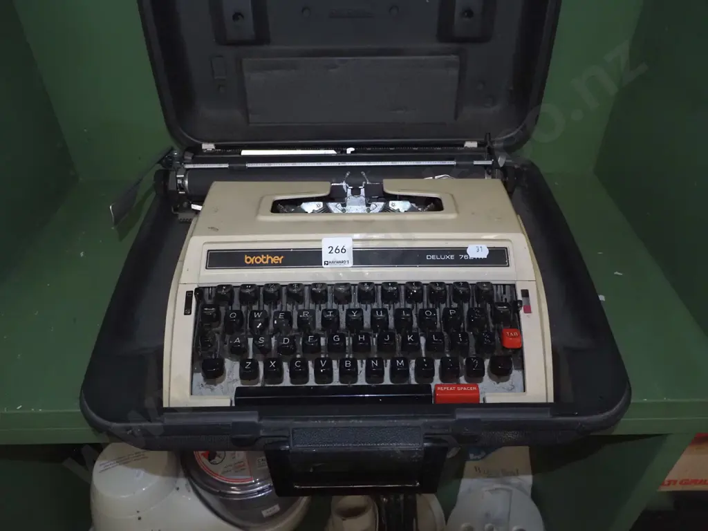 plastic cased Brother typewriter Image 1++