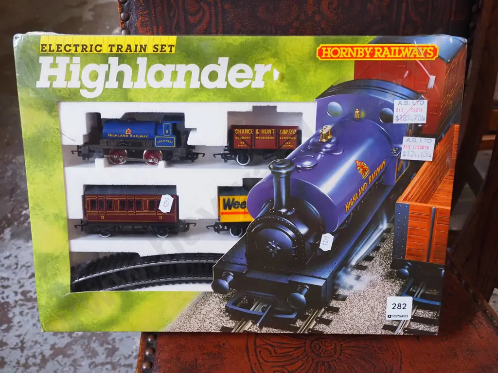 Hornby electric train set Image 1++
