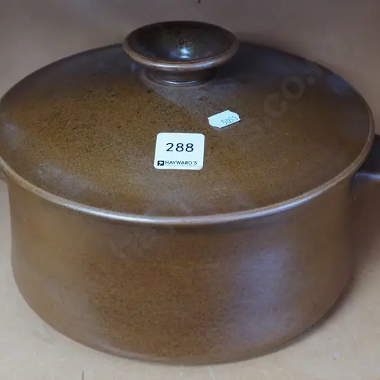 Temuka lidded casserole