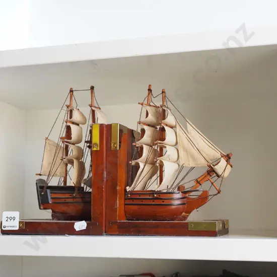 ship themed bookends