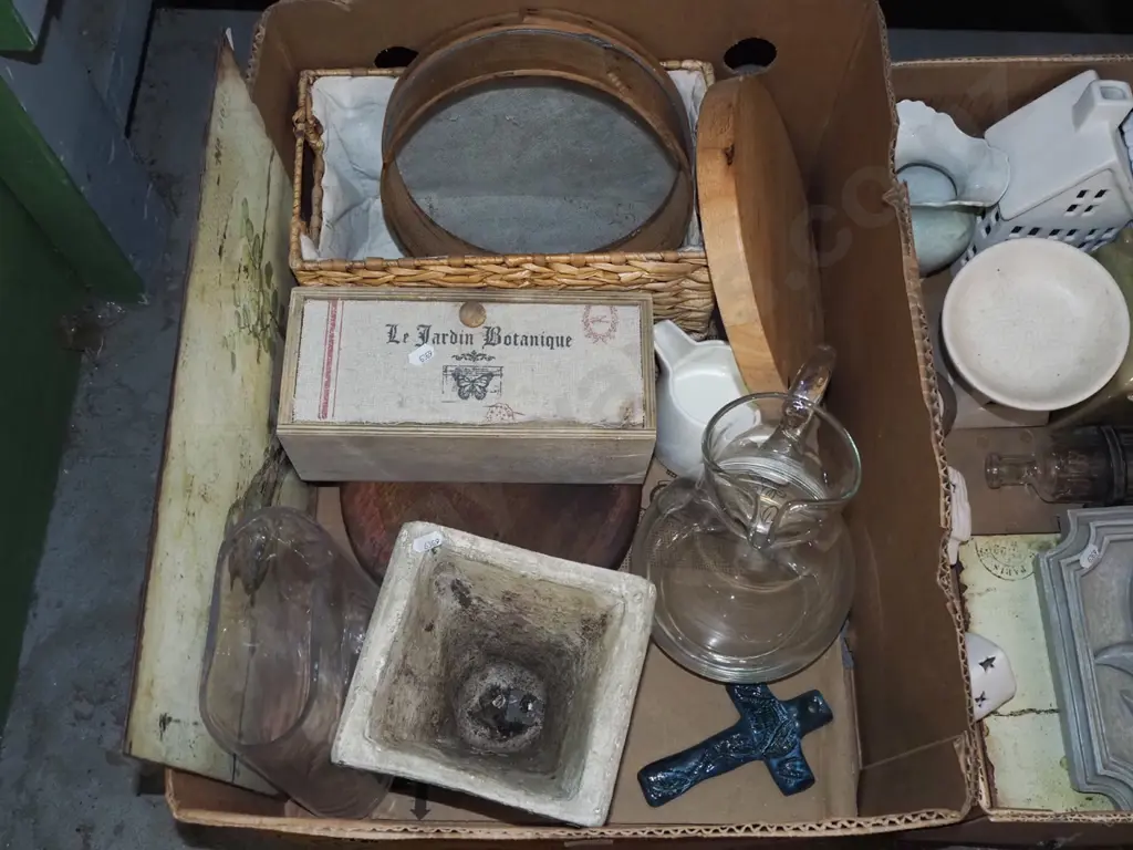 box; water jug, choppping board basket etc Image 1++