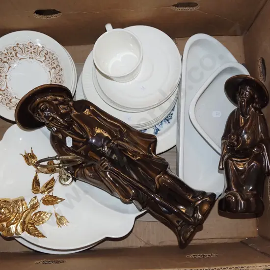 box; Crown Lynn cups, saucers, bowls, figurines etc